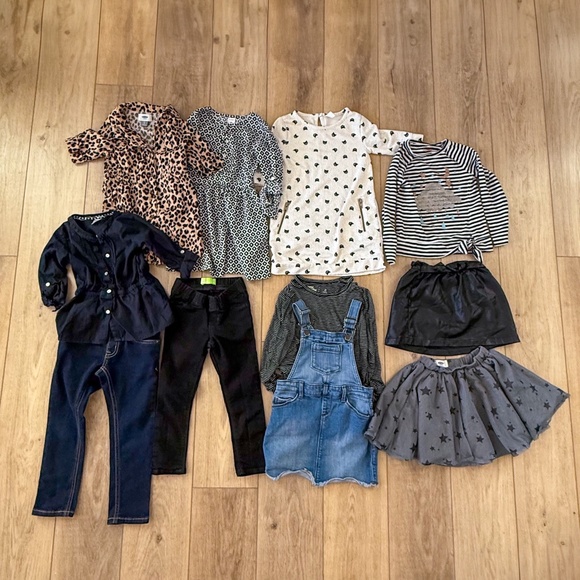 GIRLS CUTE AND STYLISH FALL CLOTHING BUNDLE SIZE 4T - Picture 1 of 6